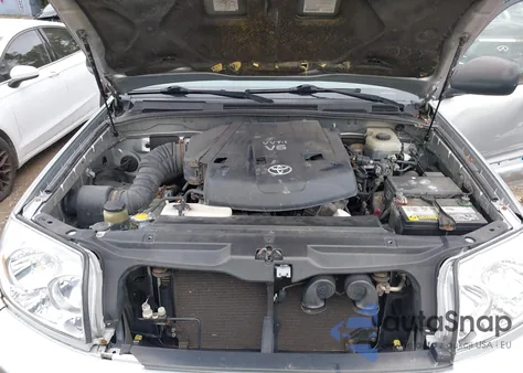 2003 Toyota 4Runner Sr5 V6 z USA, uszkodzony, nr VIN JTEBU14RX38008667